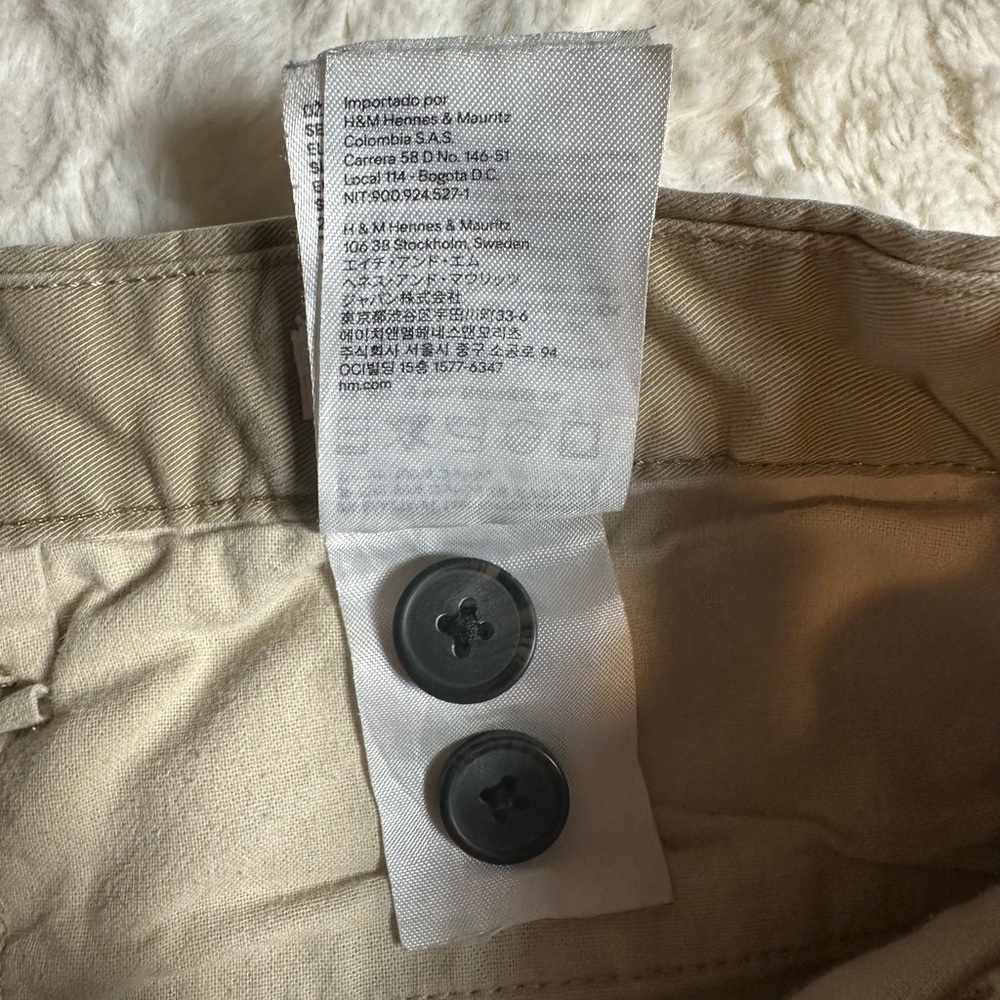H&M Slim Fit Khaki Stretch Chino Pants | Size 31 - Picture 4 of 7